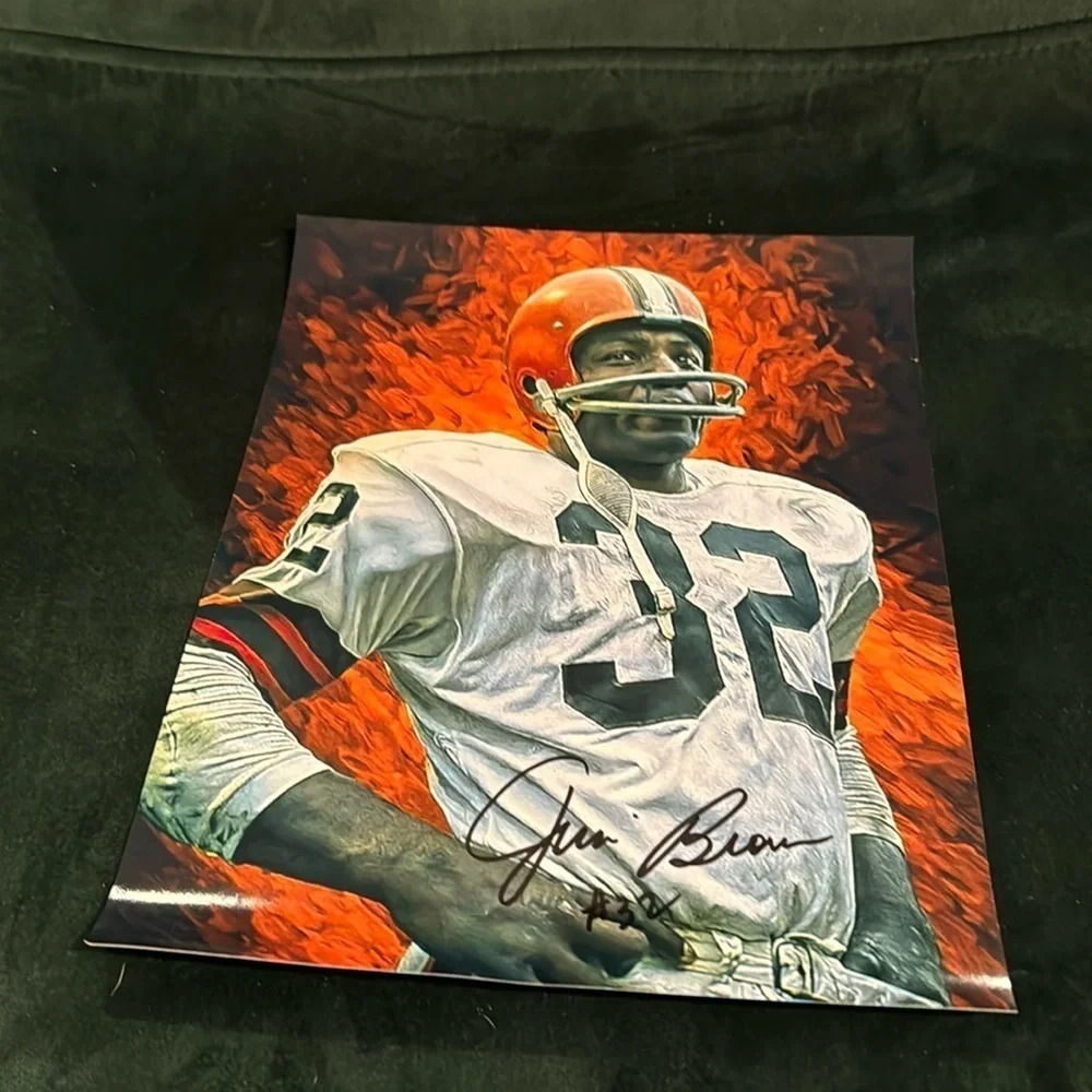 Jim Brown signed 8 x 10 photo
